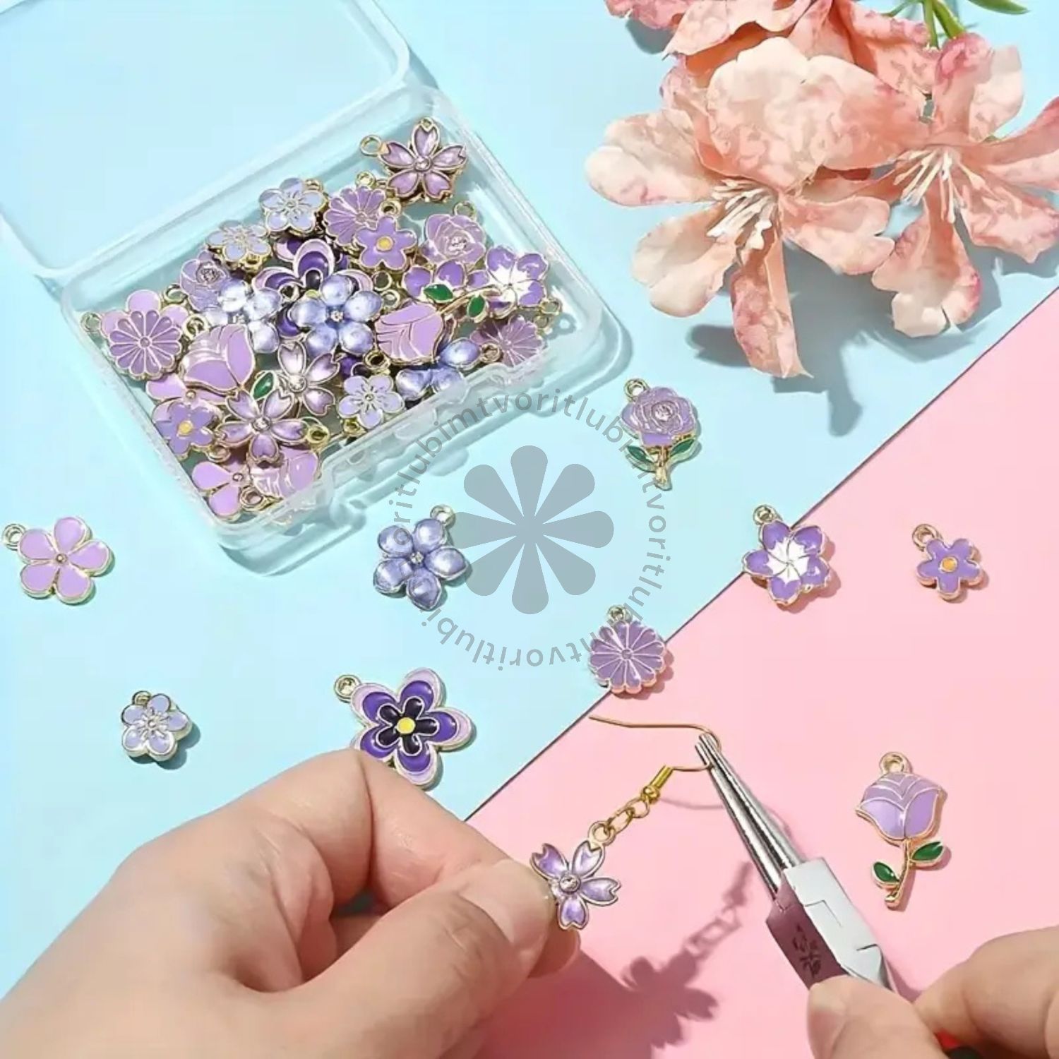 Prívesok Kvet sakura, 16x14 mm - 1 ks