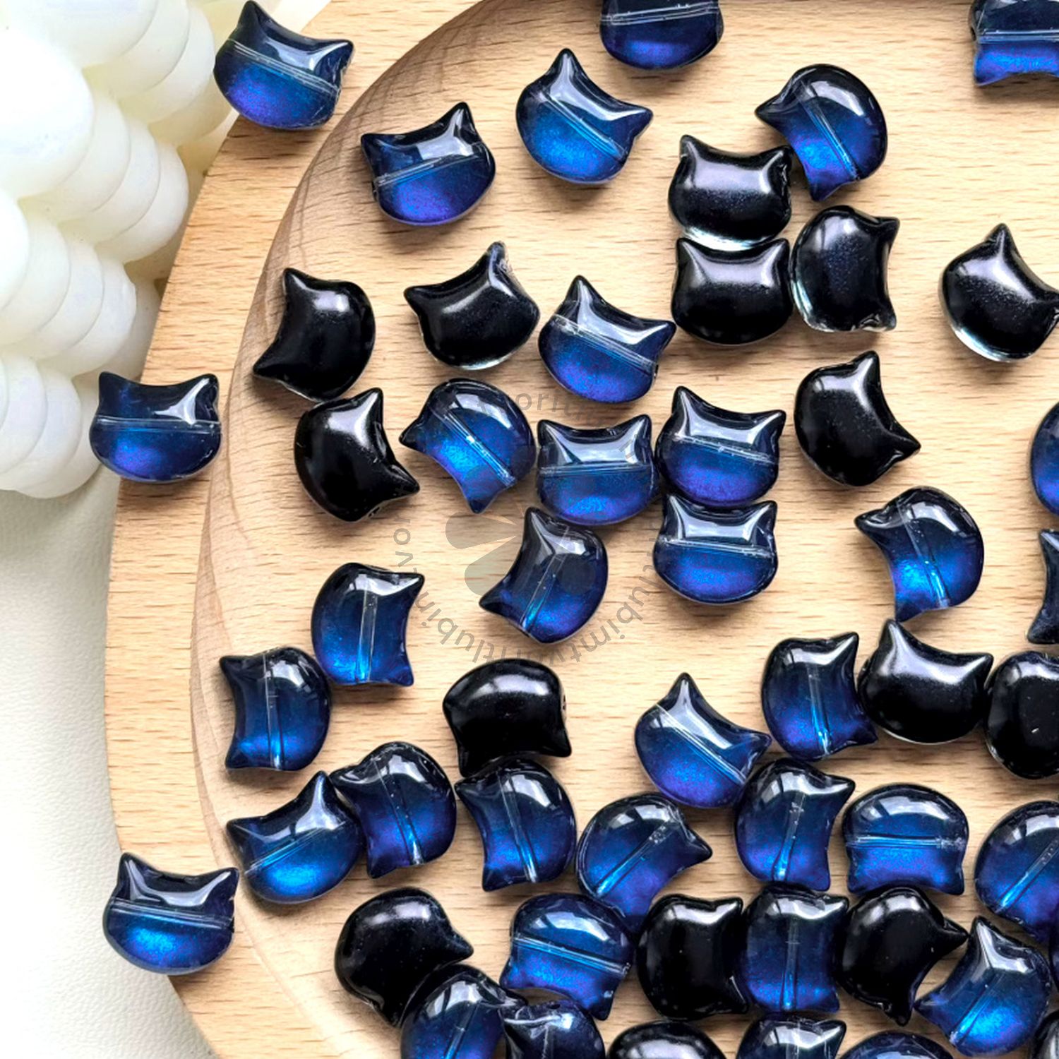 Sklenené korálky mačky, 6 mm - 10 ks