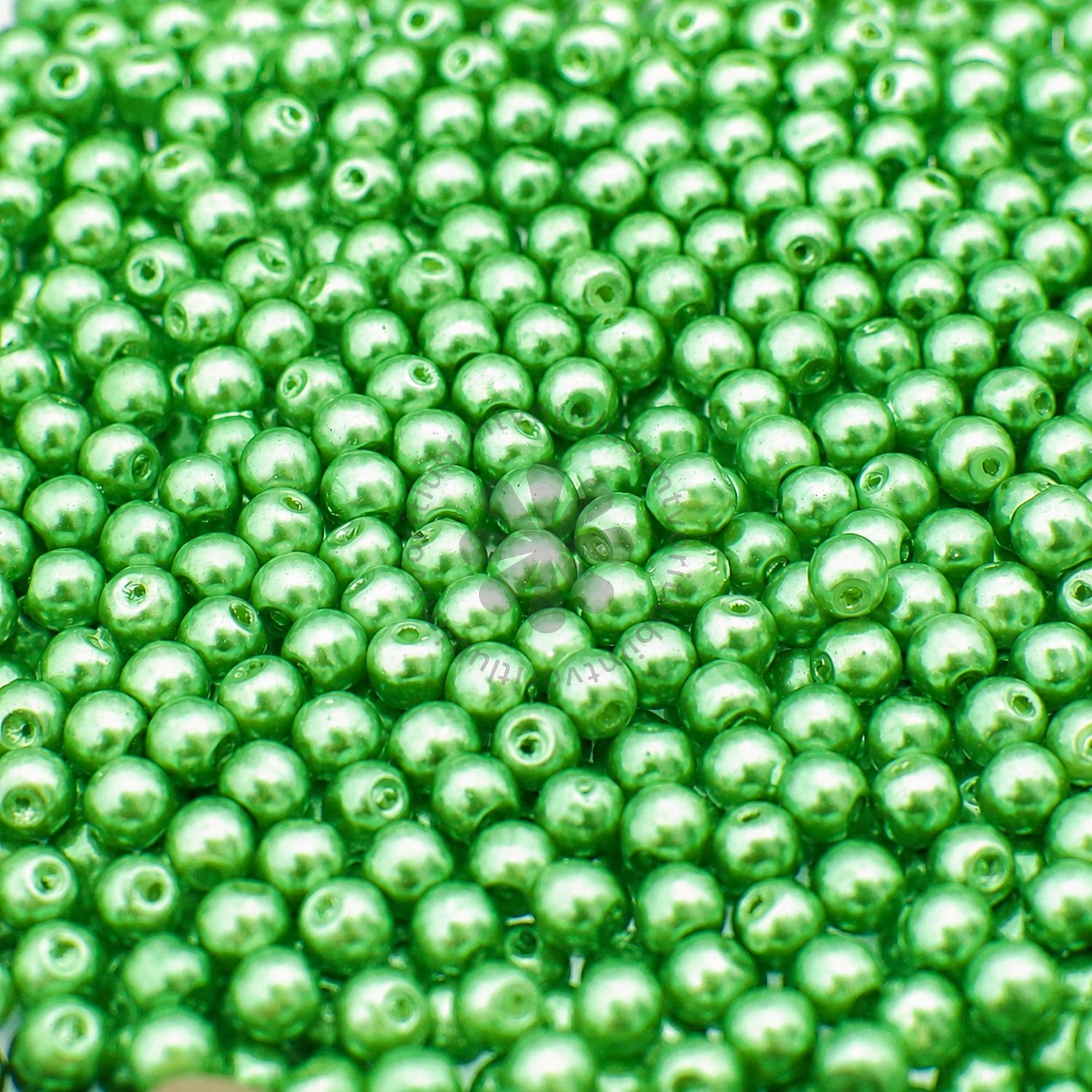 Sklenené perly, 4 mm - 20 g (cca 200ks)