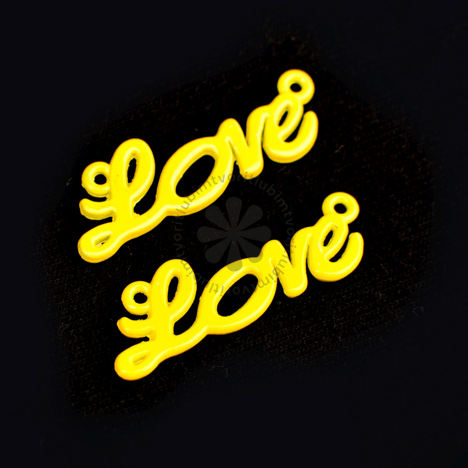 Spojovník - LOVE, 34x11 mm - 1 ks