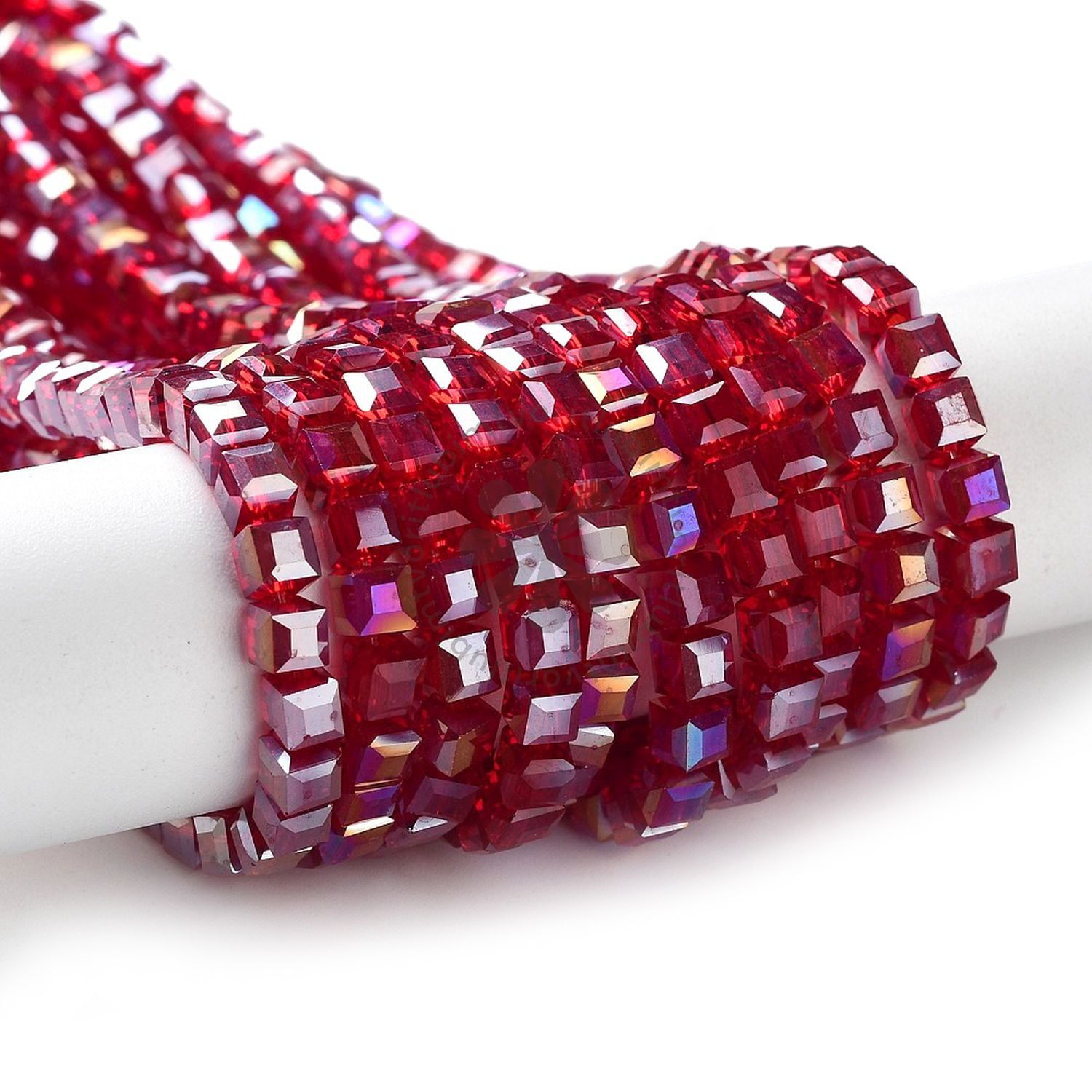 Fazetované sklenené korálky, kocky, 4 mm - 100 ks